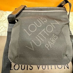 Louis Vuitton Damier Geant Crossbody bag